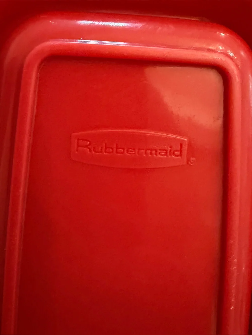 TWO Vintage 0477 Rubbermaid Standard Plastic Butter Dishes Red Almond w/ Lids